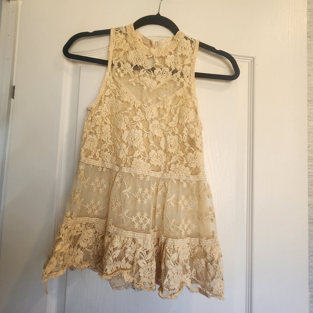 *Rebellion Cream Lace Blouse Size S EUC*